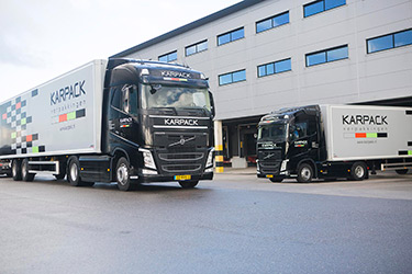 Volvo FH 460 Globetrotter-trekkers Bluekens Truck en Bus levert Volvo FH Globetrotter