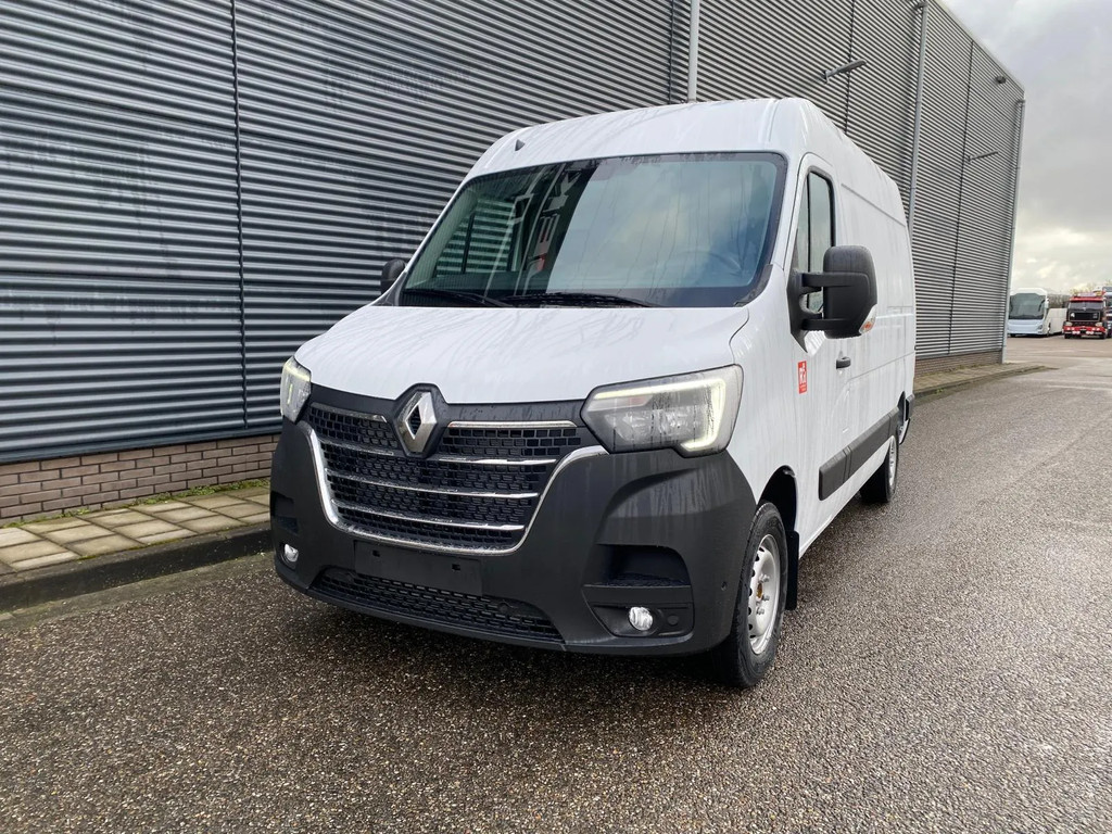Renault Master RED Edition L2H2 135pk