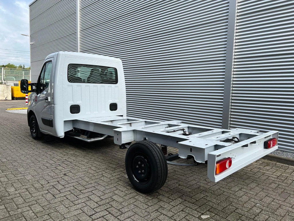 Renault Master E-Tech Chassis Cabine L3H1 52 kWh