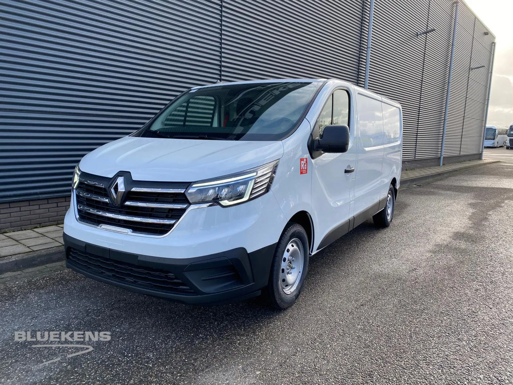 Renault Trafic RED edition L2H1 150PK