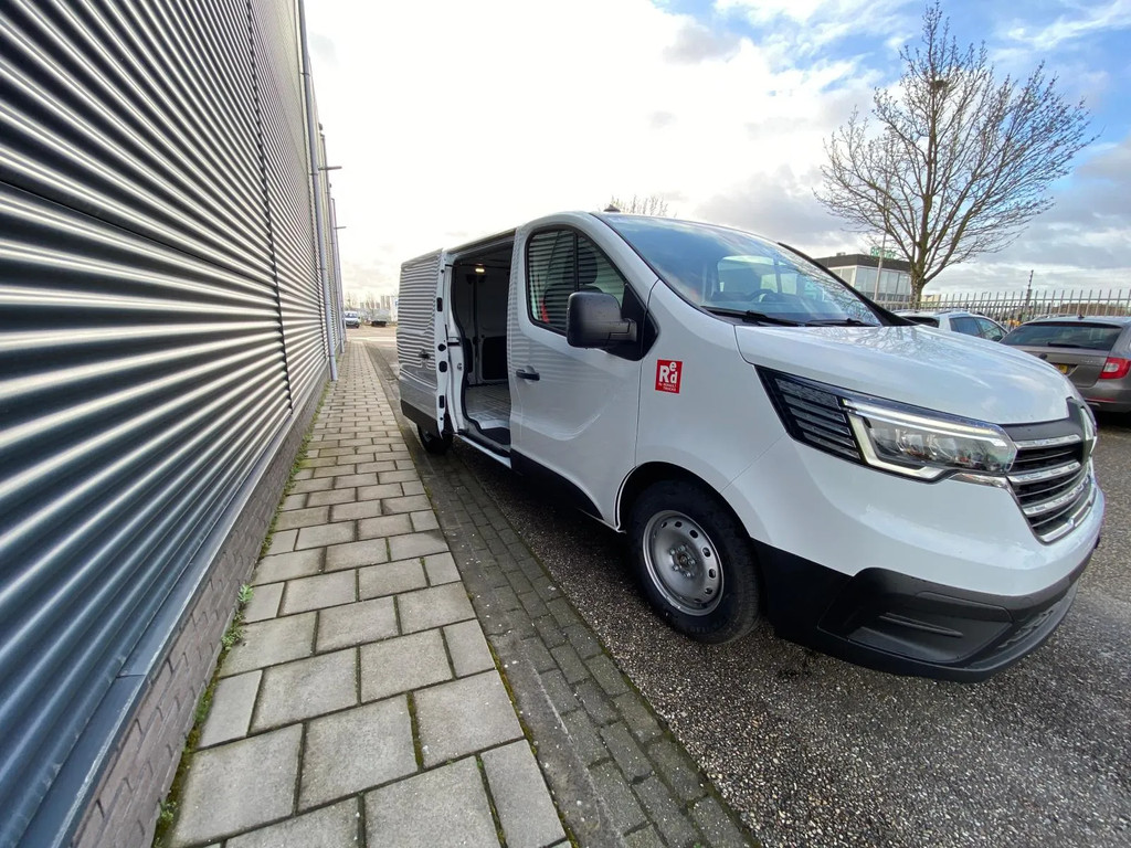 Renault Trafic RED Edition L2H1 150pk