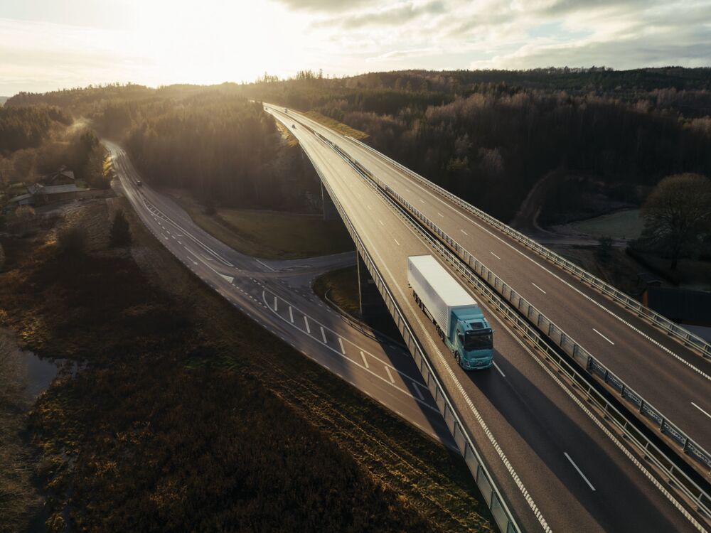 Volvo FH_Electric_ 13