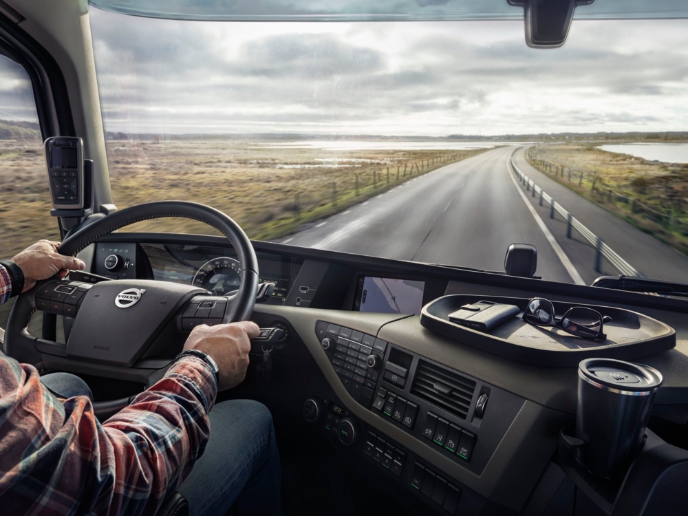 bluekens-volvo-fh-onderweg bluekens-volvo-fh-onderweg