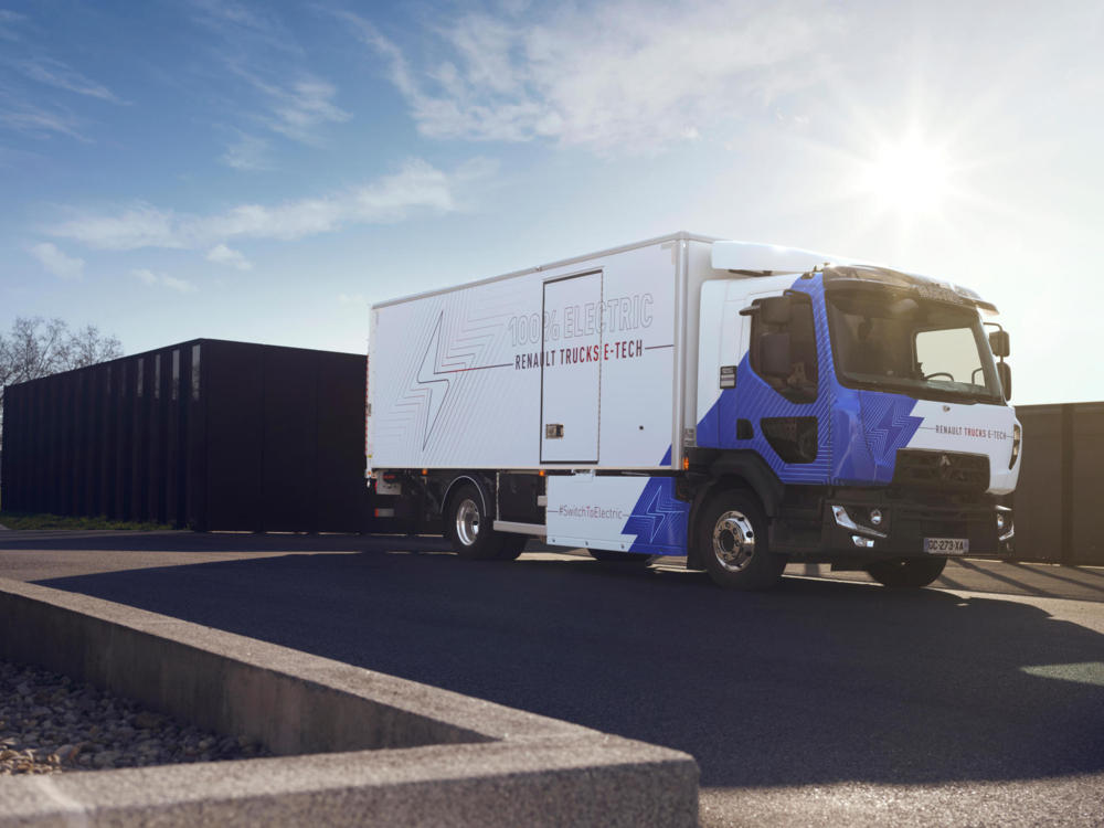 bluekens-truck-en-bus-Renault-Trucks-D-E-Tech-geparkeerd
