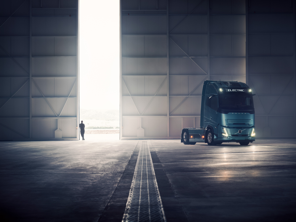 Bluekens Truck en Bus_Volvo_FH_Aero_Electric_01