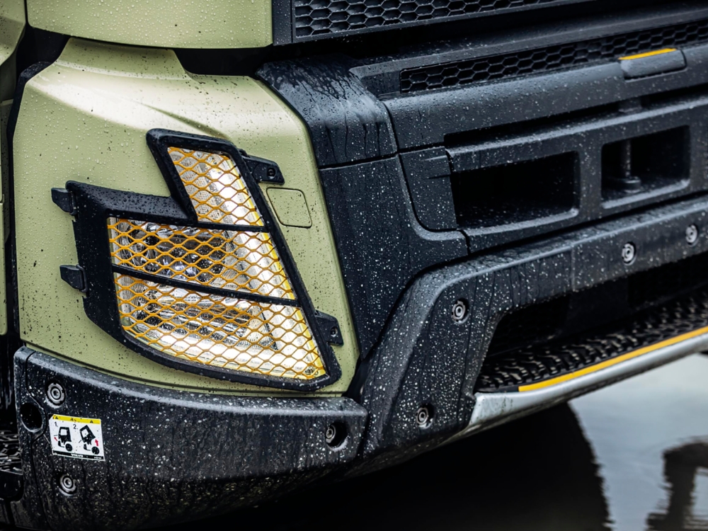 bluekens-volvo-fmx-koplamp-2 bluekens-volvo-fmx-koplamp-2