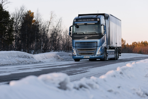Volvo Trucks hydrogen powered electric trucks-header