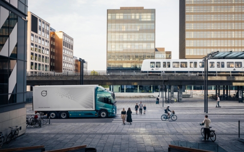 Volvo FM Electric in de stad