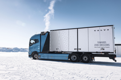 Volvo Trucks hydrogen powered electric trucks-4
