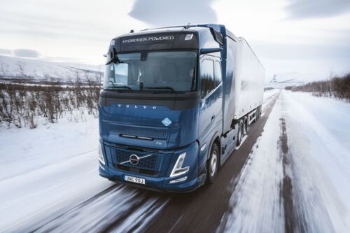 Volvo Trucks hydrogen-powered 3
