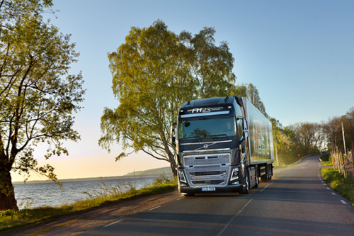 pb-volvo-FH-25-570x380.jpg