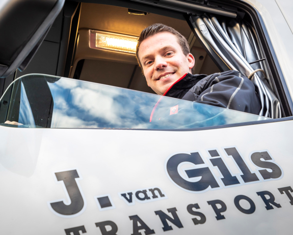 J_van_Gils_Transport_Renault_Trucks_T_EVO