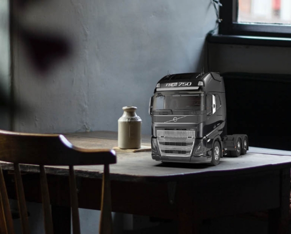 augmented-reality-app-volvo-fh16-op-tafel augmented-reality-app-volvo-fh16-op-tafel