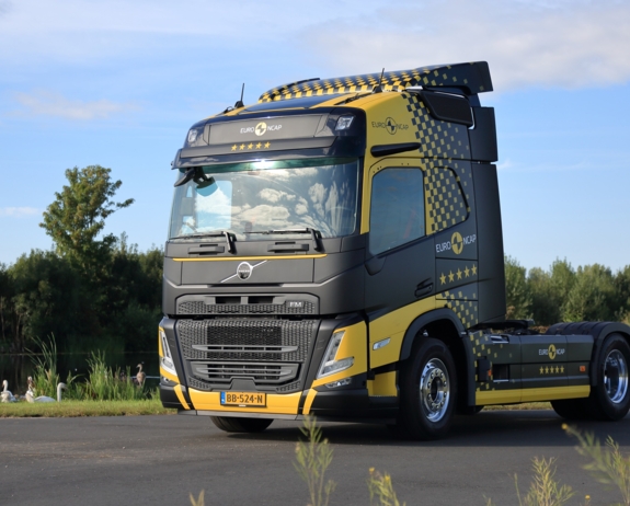 Volvo FM Euro NCAP-demotruck 2 Volvo FM Euro NCAP-demotruck 2