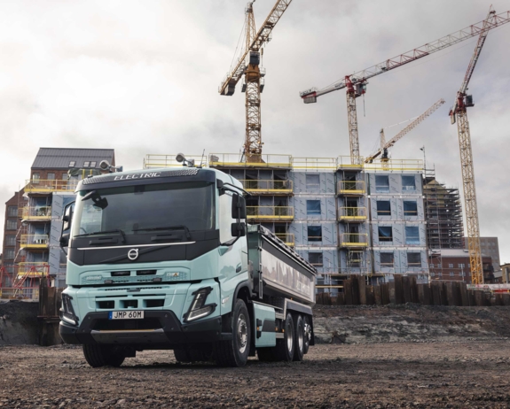 Bluekens-Truck-en-Bus-Volvo-Electric-Bouw-3 Bluekens-Truck-en-Bus-Volvo-Electric-Bouw-3