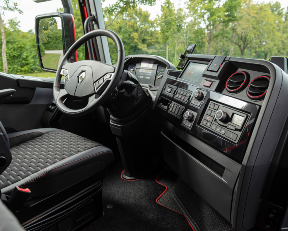 Bluekens-Truck-en-Bus-Renault-Trucks-T-High-artikel-5