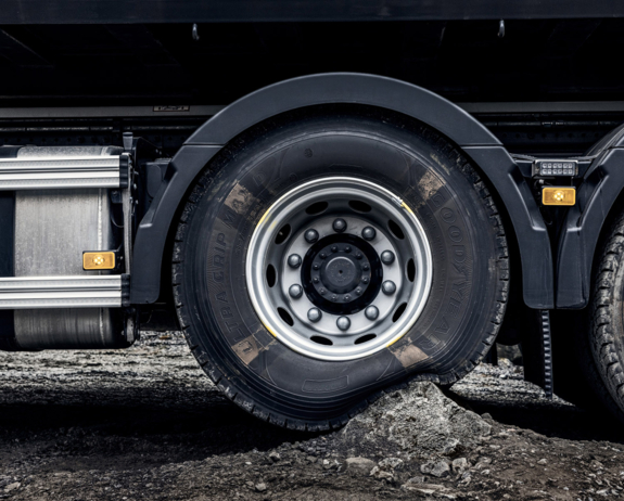volvo-trucks-terrain-brake volvo-trucks-terrain-brake