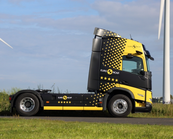 Volvo FM Euro NCAP-demotruck 4 Volvo FM Euro NCAP-demotruck 4