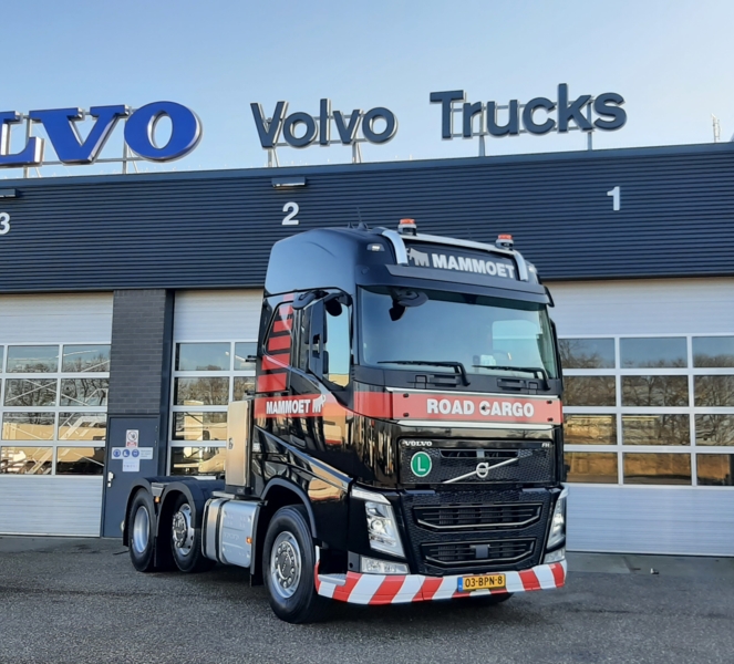 Nieuwe Volvo FH voor Mammoet Road Cargo