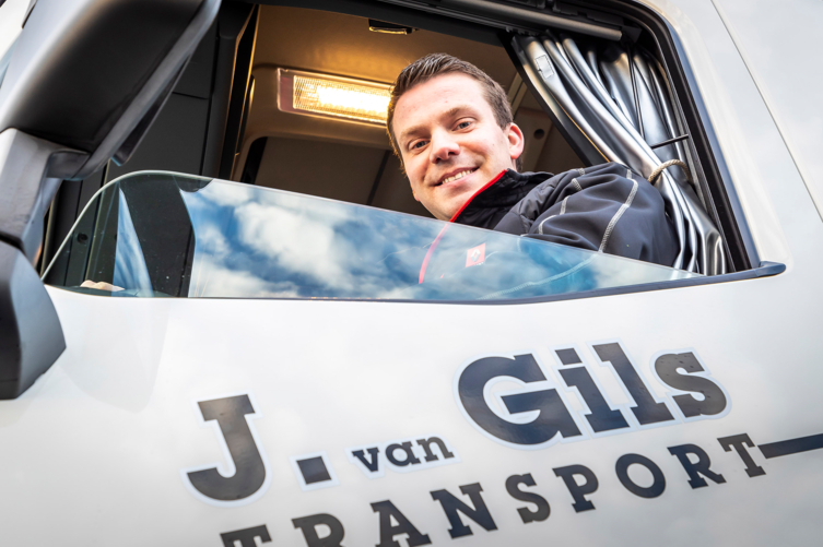 J_van_Gils_Transport_Renault_Trucks_T_EVO J_van_Gils_Transport_Renault_Trucks_T_EVO