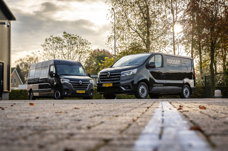 Roosen Pool Experts Renault Bedrijfswagens Roosen Pool Experts Renault Bedrijfswagens