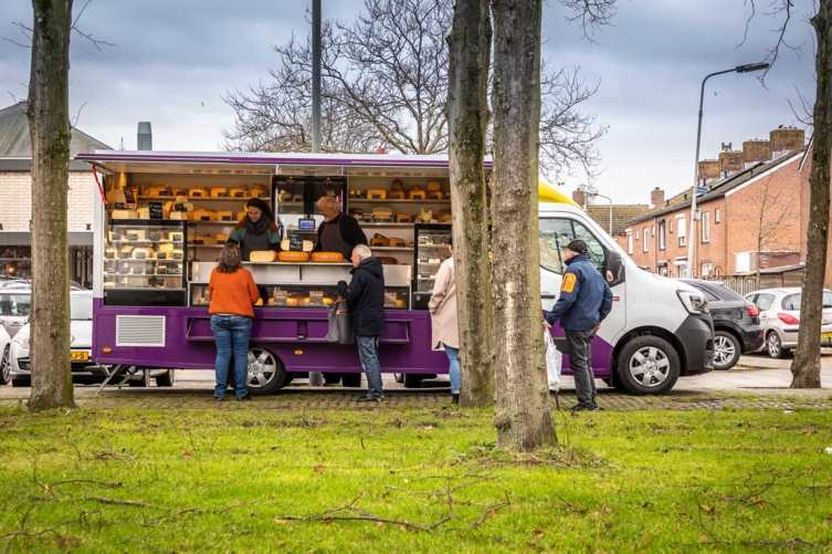 Bluekens-Truck-en-Bus-Breda-Kaasdrager-06 Bluekens-Truck-en-Bus-Breda-Kaasdrager-06