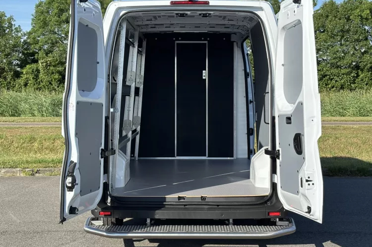 Renault Master E-Tech Home Delivery