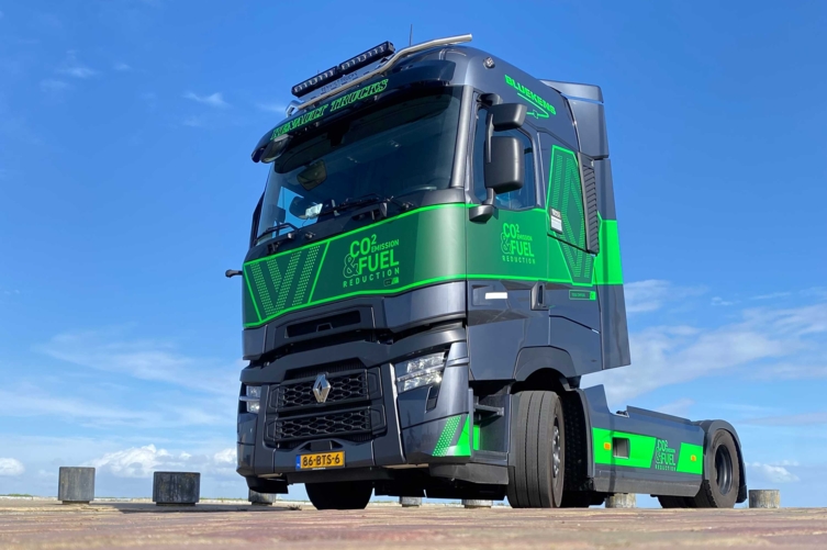 Bluekens-Truck-en-Bus-Renault-T-High-Demo-3 Bluekens-Truck-en-Bus-Renault-T-High-Demo-3