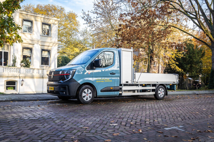 Renault Master E-Tech Hoveniersbedrijf van der Gaag Renault Master E-Tech Hoveniersbedrijf van der Gaag