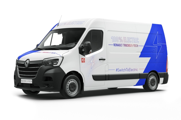Bluekens Renault Trucks Master III  E-TECH - drie kwart - vrijstaand Bluekens Renault Trucks Master III  E-TECH - drie kwart - vrijstaand