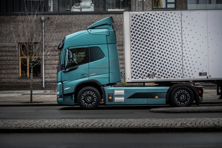 Bluekens-Volvo-FM-electric-1 Bluekens-Volvo-FM-electric-1