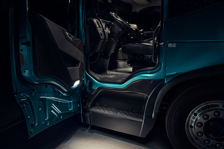 Bluekens Truck en Bus_Volvo_FM_Low_Entry_07 Bluekens Truck en Bus_Volvo_FM_Low_Entry_07