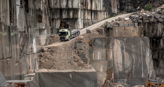 bluekens-volvo-fmx-mijnbouw bluekens-volvo-fmx-mijnbouw