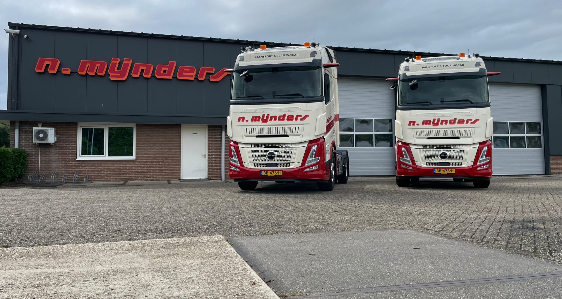 somethingsomethingIb5aZc Aflevering N. Mijnders Transport & Touringcar