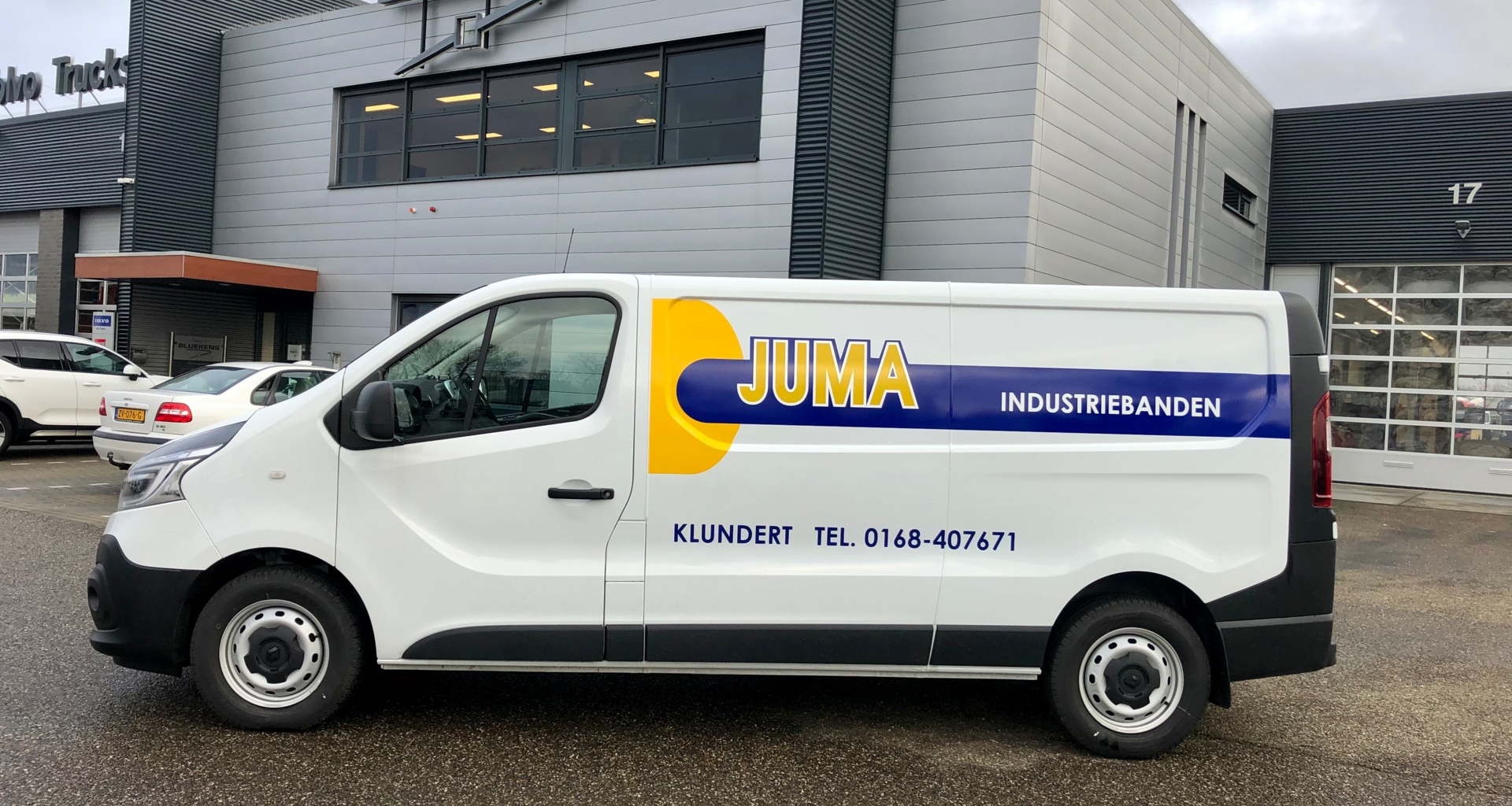 bluekens-juma-renault-trafic bluekens-juma-renault-trafic