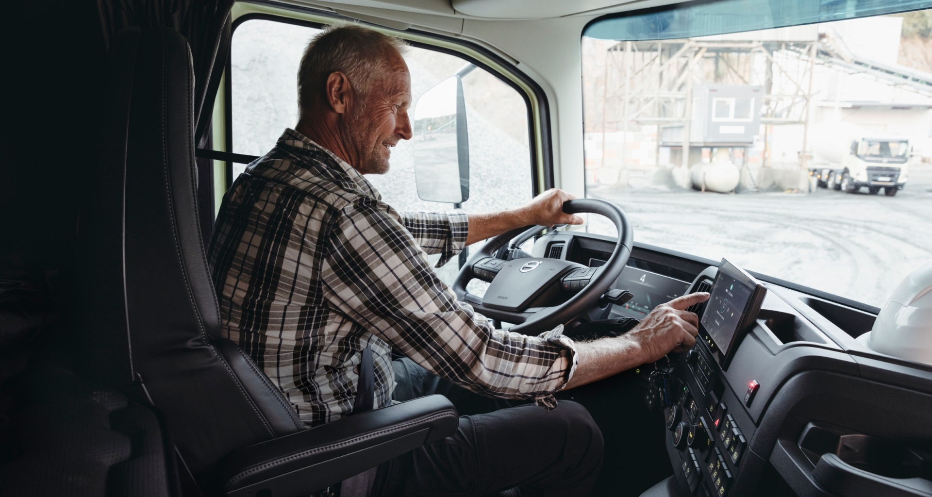 Bluekens-truck-en-bus-proefrit-volvo-T2020_0781 Bluekens-truck-en-bus-proefrit-volvo-T2020_0781