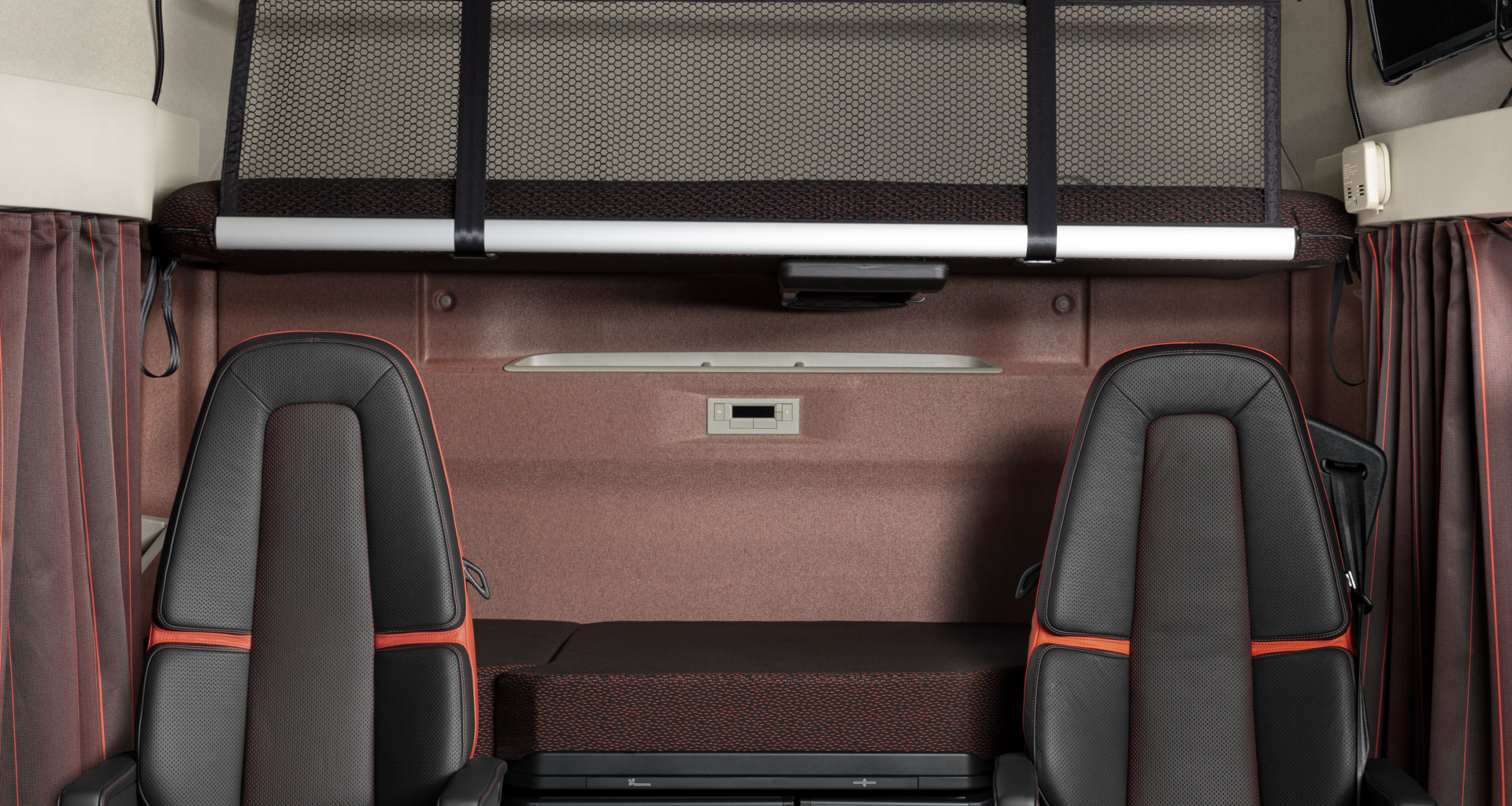 Bluekens-Truck-en-Bus-Volvo-FH16-chairs Bluekens-Truck-en-Bus-Volvo-FH16-chairs