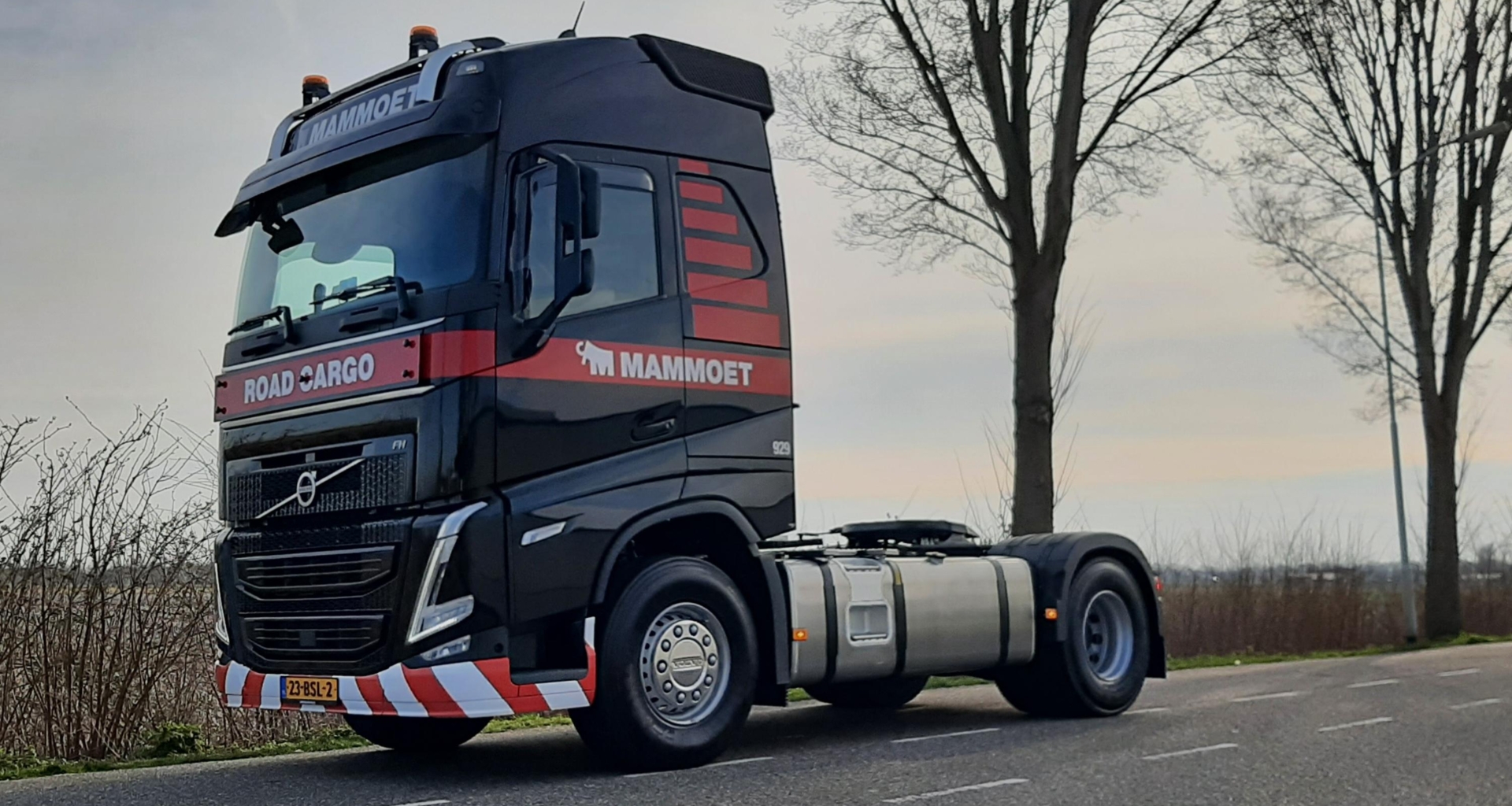 bluekens-volvo-fh-mammoet-road-cargo bluekens-volvo-fh-mammoet-road-cargo