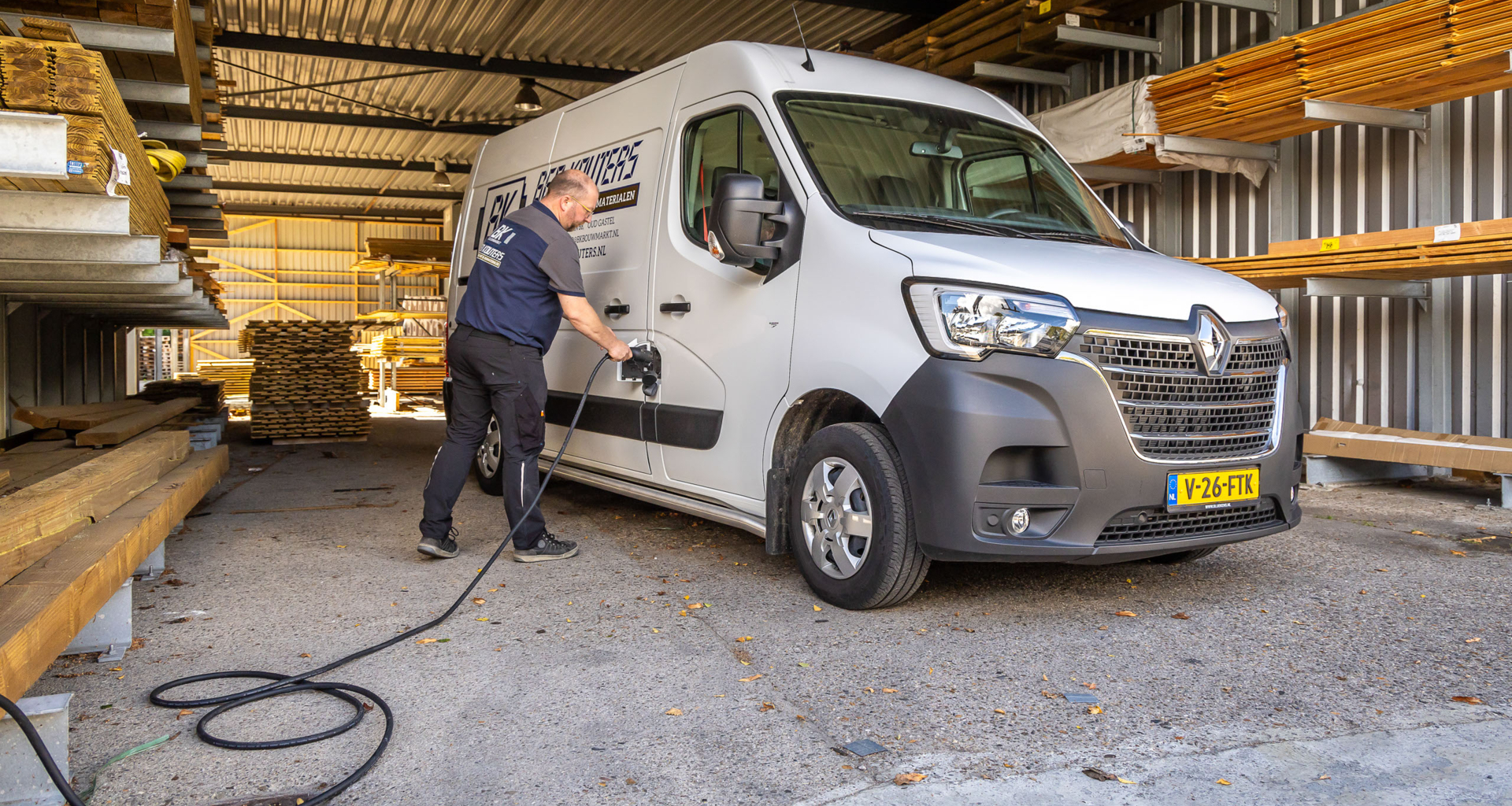 Ben Kouters Renault Master E-Tech opladen