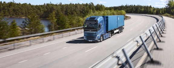 Volvo FH Fuel Cell Electric driving Volvo FH Fuel Cell Electric driving