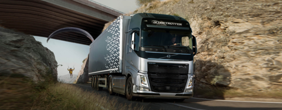 volvo-paraglider-b-2560.jpg volvo-paraglider-b-2560.jpg