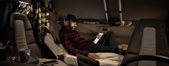 bluekens-volvo-fh-interieur-bed-cabine bluekens-volvo-fh-interieur-bed-cabine