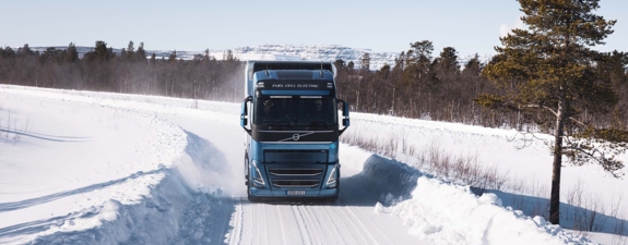 Volvo Trucks powered electric trucks-1