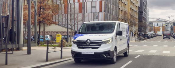 RT_Trafic_E-Tech_rijdend RT_Trafic_E-Tech_rijdend