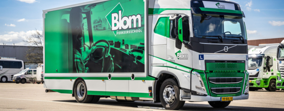 Verkeersschool Blom Volvo FH lestruck header Verkeersschool Blom Volvo FH lestruck header