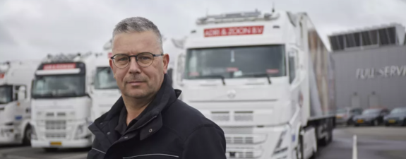 Bluekens-Truck-en-Bus-sjaak-van-der-jagt-adri-en-zoon Bluekens-Truck-en-Bus-sjaak-van-der-jagt-adri-en-zoon