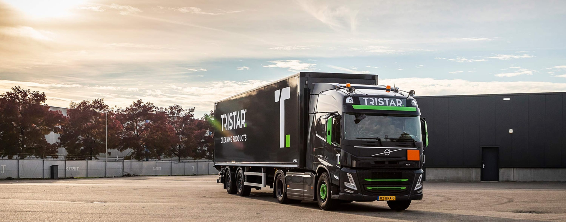 Volvo_FM_TriStar_truck