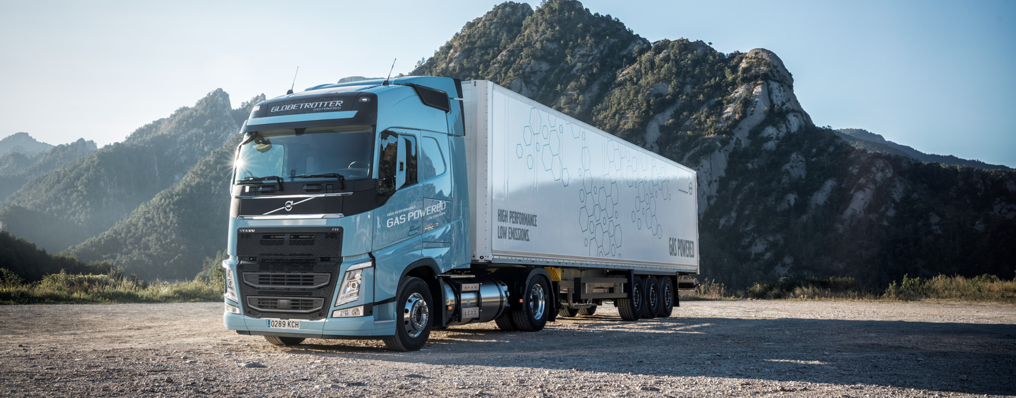 pb-volvo-trucks-lng-tanken-2560.jpg pb-volvo-trucks-lng-tanken-2560.jpg