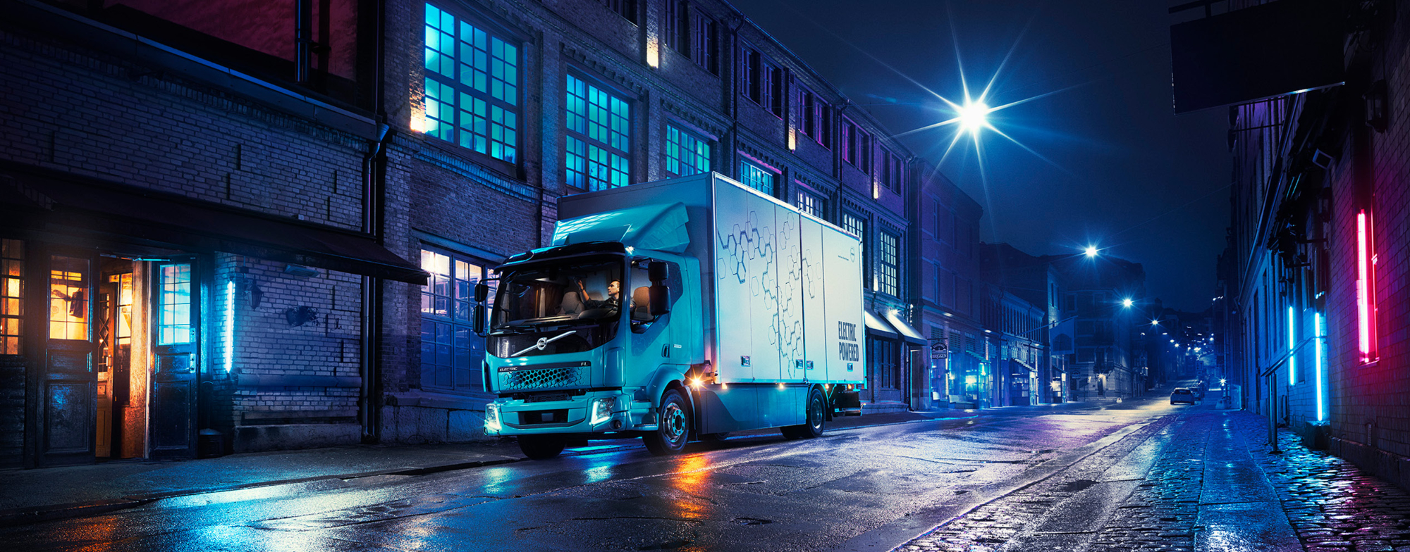 pb-elekrische-volvo-truck-2560x1000.jpg pb-elekrische-volvo-truck-2560x1000.jpg