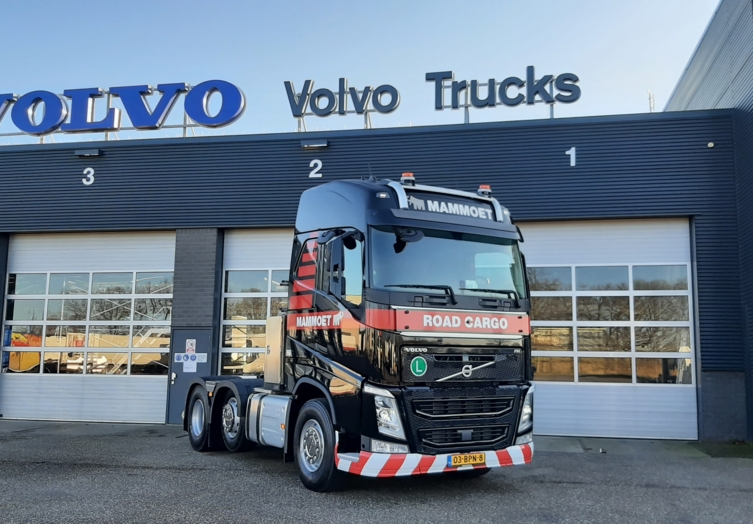 Volvo FH 6x2- Mammoet1